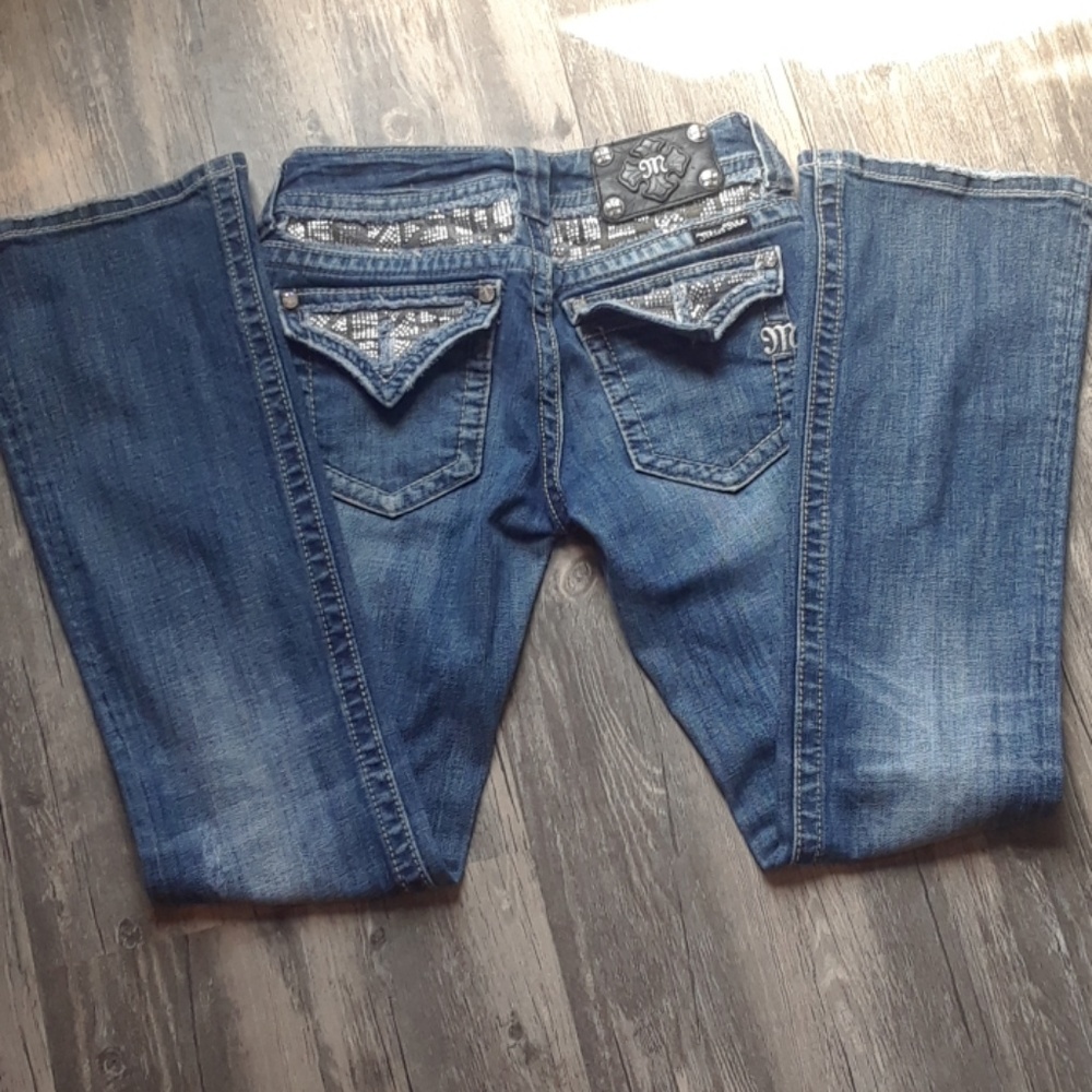 Miss Me Jeans - Picture 2 of 3